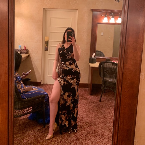 PROM DRESS - Picture 3 of 3